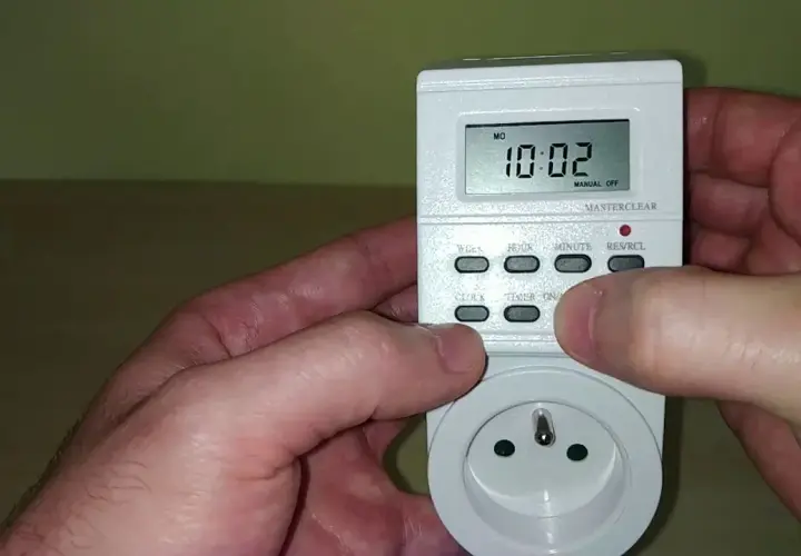 Jak ustawić programator czasowy – proste kroki, aby uniknąć błędów