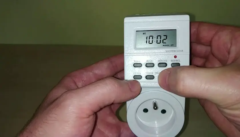 Jak ustawić programator czasowy – proste kroki, aby uniknąć błędów