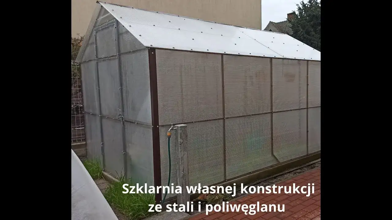 Zdjęcie Jak samemu zrobić szklarnię z poliwęglanu bez błędów i kosztów